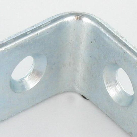 1 x Equerre 82.5X82.5X15 4 Trous Diamètre 4.5 Acier zingué