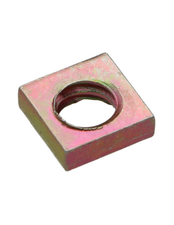 Ecrou carré M7 10X10X3 Pas de 150 Bichromaté