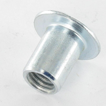 1 x Combifix Ecrou relieur Tête plate Diamètre de tête: 22.5 Diamètre du corps 13 Longueur sous tête 18 M10 Acier