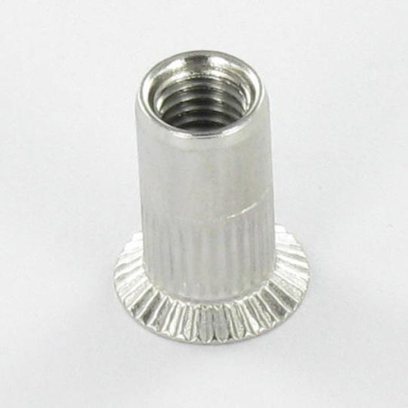 1 x Ecrou à sertir Tête fraisée Cranté M4X11.5 INFC 35 Inox A2