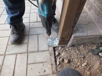 comment fixer sur support en béton